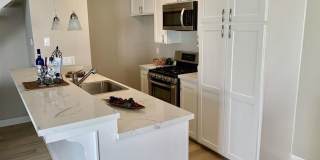 Pleasanton Laguna Vista 2 Bed / 1 bath, updated kitchen & bathroom, Two Year Lease required, Community Pool! Gallery 4