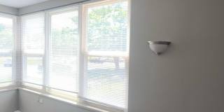 Knoxville Manor Gallery 20