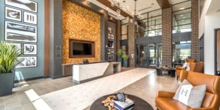 The Holston Gallery 35
