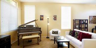 4 Bedroom Furnished Gilbert Home Gallery 1