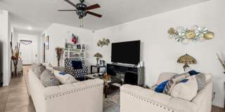 6545 NW Oaklawn Way Gallery 7