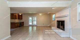 Room in 6 Bedroom Home at Oak Park Rd Gallery 20