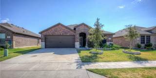 Step into the ultimate blend of comfort and style with this remarkable 4-bedroom, 2-bathroom home. Gallery 1