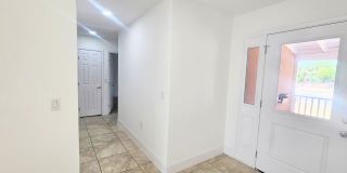 Single Story Senior Home 55+ community- Newly Remodeled- Ready To Move In. Gallery 18