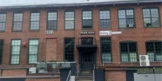 1117 Douglas Avenue Gallery 1