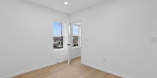 2932 YOST Place NE Gallery 31