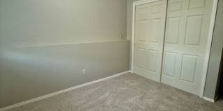 4 Bedroom, 2 Bathroom Duplex - Pet Friendly Gallery 22