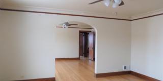 328 Green Bay Road Gallery 3