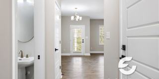 Luxury New 3BR Townhomes | Garage + Pool | 7 min to Fort Bragg Gallery 6