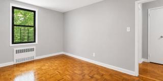 525-527 Riverdale Avenue Gallery 5