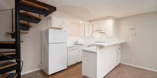 Chalet Villa Apartments Gallery 1