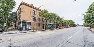 722 S Racine Gallery 32
