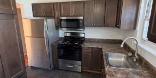 Remodeled 4BR/2BA Home in Lansing — Move in ready Gallery 1