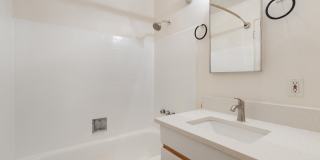 Seasons Apartments Gallery 25