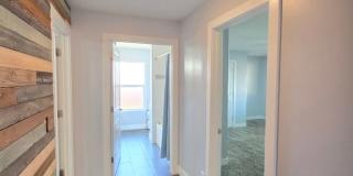 7 Bedroom Home in Bloomington Gallery 15