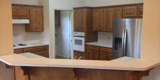3 Bedroom and 2 Bathroom House Gallery 9
