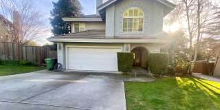 Spacious 5-bedroom Home Located in Niles Neighborhood of Fremont! Gallery 1