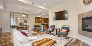 Evolve Real Estate: Gorgeous Condo with Garage Parking in Congress Park AVAILABLE MAY 15! Gallery 4
