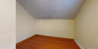 21 Alpine St. Gallery 7