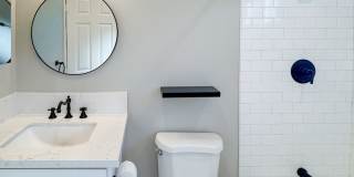 Gorgeous 3 Bedroom 2 Bath Updated Front House for Lease Near SoFi! (Building of ADU in the back) Gallery 14