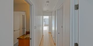 MODERN & BRIGHT. TOP-FLOOR, 4BR3BA HOUSE-LIKE APARTMENT W/ OPEN FLOOR PLAN, 3 DECKS FOR INDOOR/OUTDOOR LIVING & 2-CAR GARAGE JUST BLOCKS TO ABBOT KINNEY, PARK & MINS TO CANALS & BEACH! Gallery 28