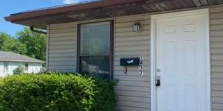 Great Duplex! 2 Bed, 1 Bath Gallery 1