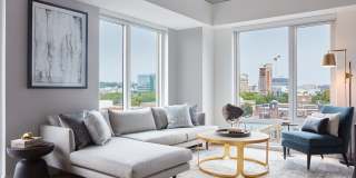 The Harlo Gallery 17