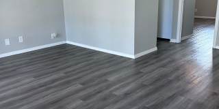 1700 West McIntyre Street - 1700-15 Gallery 1