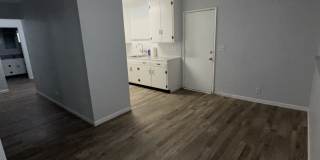 1438 W Clinton Ave Gallery 1
