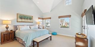 115 Topaz Gallery 26