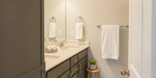 Modern 3BR/2.5BA Townhome in Prime Otsego Location for $2,599! Gallery 16