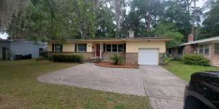 Mandarin home 4 bedroom 2/bath Mandarin home 4 bedroom 2/bath Gallery 1