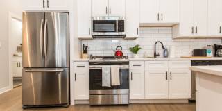 907 West School Gallery 3