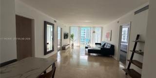 5101 Collins Ave Gallery 1