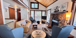 Winter Lease - Less than a mi to Diamond Peak (2 Bedroom plus Loft) Gallery 1