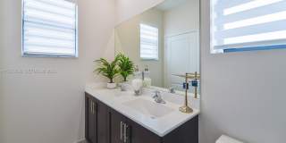 20814 NE 5th Ct Gallery 26