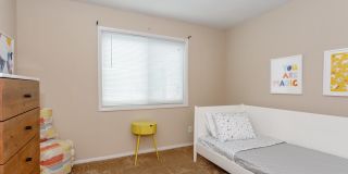 Hudson Pointe Gallery 20