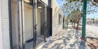 1029 N CENTRAL AVE Gallery 4