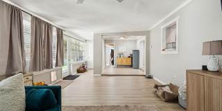 2302 S ARRAWANA AVENUE Gallery 37