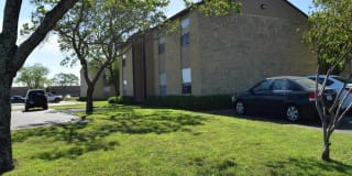 Hunters Point Apartments Gallery 16