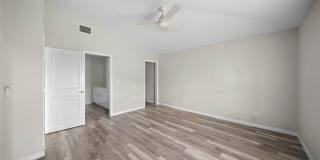 202 NW 25th Place Gallery 25