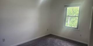 Electric Included! 2 Bed 1.5 Bath Condo! Gallery 1