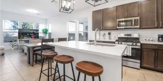 9816 Kings Glen Street Gallery 1