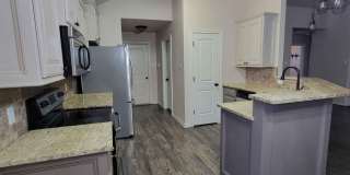 906 11th Street Gallery 2