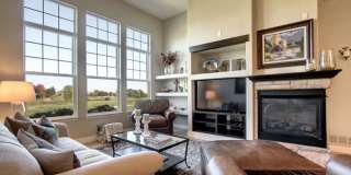 Spacious 3 BDR Townhome on Golf Course Gallery 3