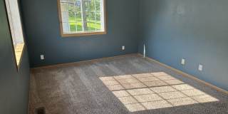 MOVE-IN SPECIAL! $500 OFF FIRST MONTH'S RENT! Large 4-Bedroom, 3-Bathroom House Gallery 16