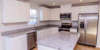 4 Bedroom Home in Waynesboro Gallery 7