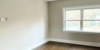 Beautiful Three Bedroom Single Family House Gallery 1