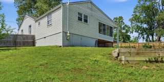 Charming Renovated Home with Spacious Yard & Detached Garage in South Nashville Gallery 27