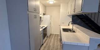 Cozy 2 Bedroom unit with community pool! Gallery 6